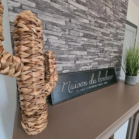 Chez Les Poilus *