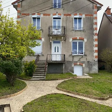 Chez Les Poilus فردان سور ميوز